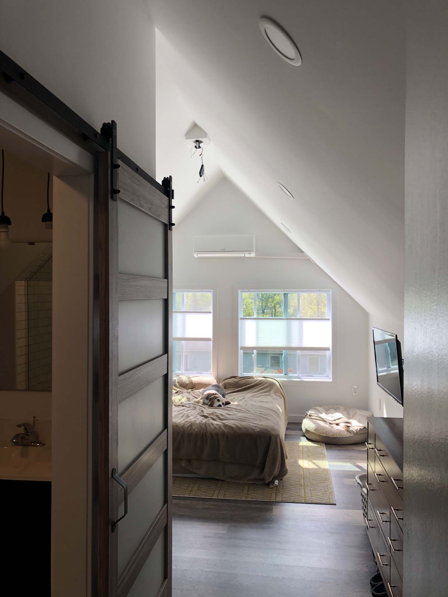 Bathrooms 5