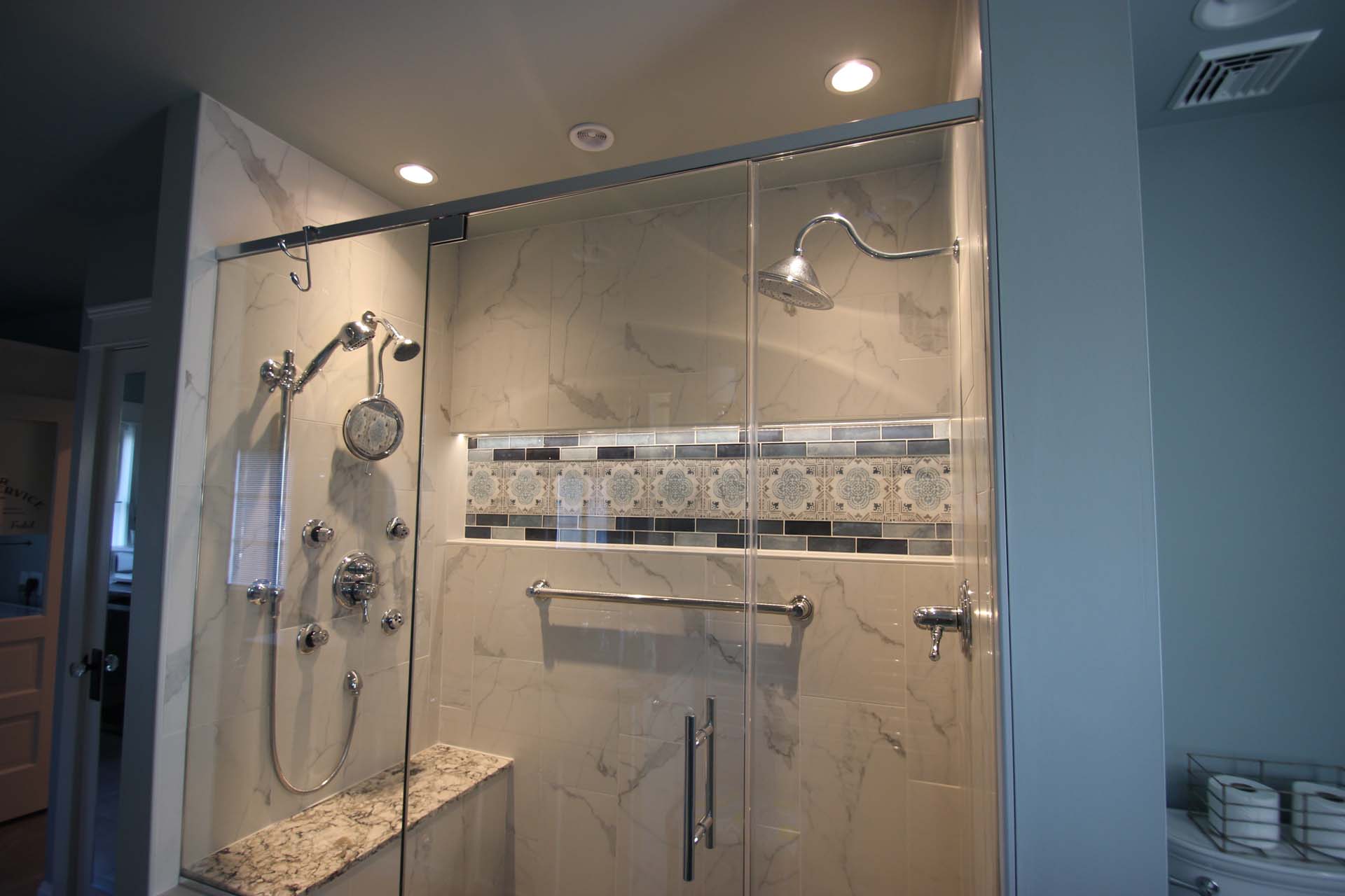 Bathrooms 1